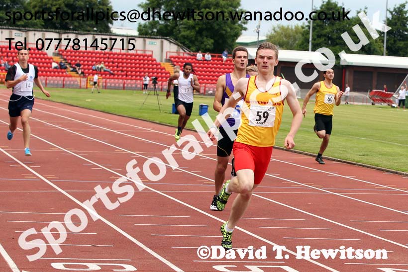 Boys 200 metres, Northern Inter-County Schools, Gateshead International Stadum. Photo: David T. Hewitson/Sports for All Pics